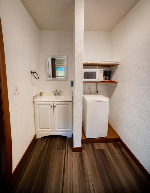 Budget Inn image 1