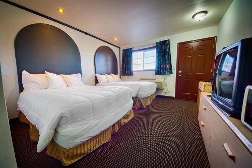 Budget Inn image 13