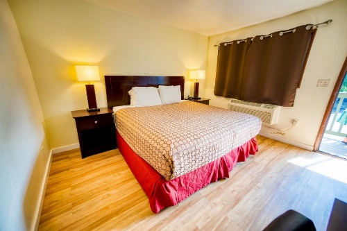 Budget Inn image 15