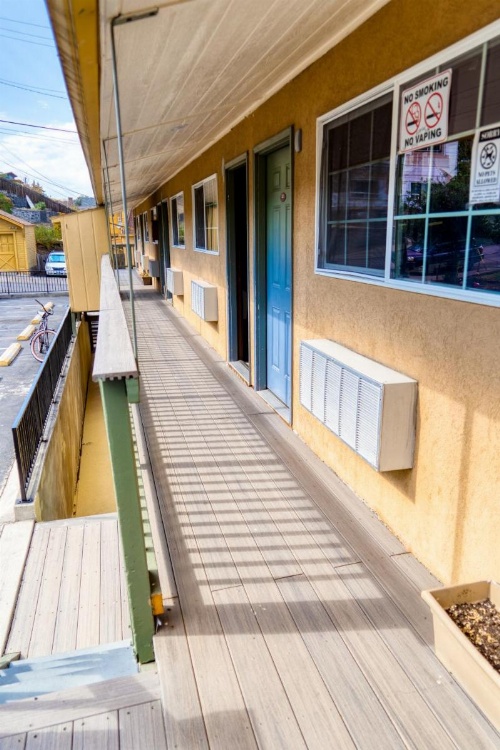 Budget Inn image 19